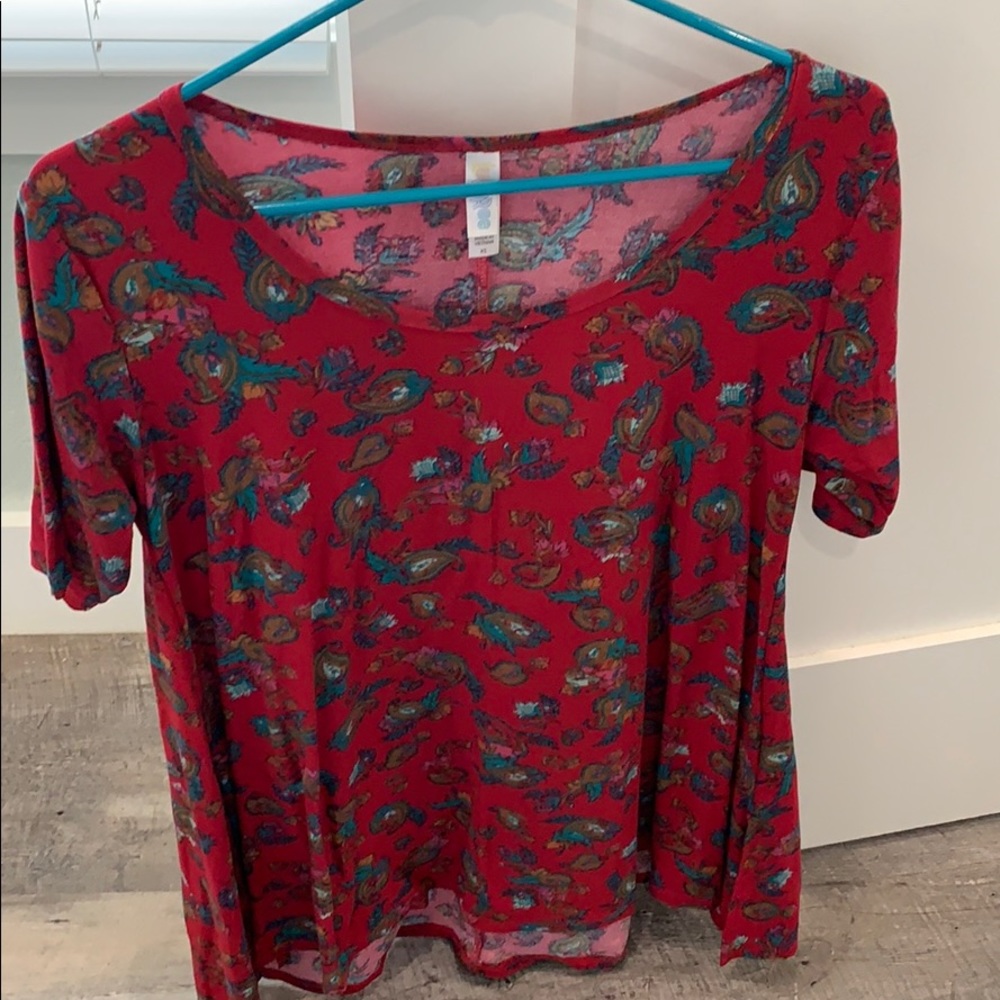 Red LuLaRoe flowy top